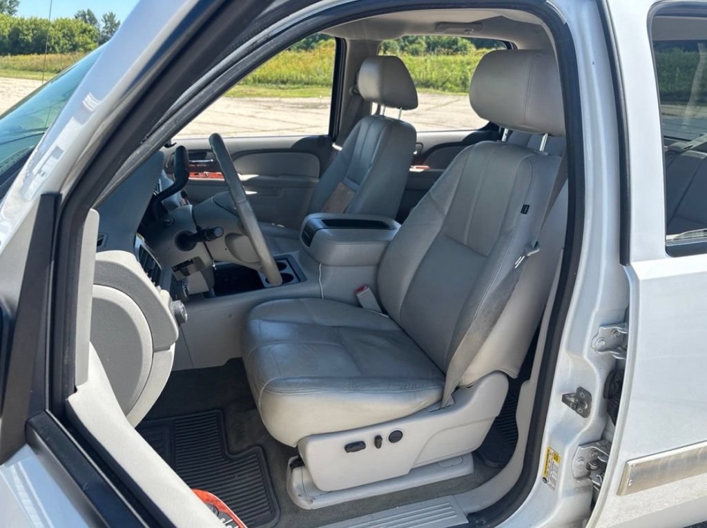 Used 2012 Chevrolet Silverado 1500 LTZ w/ LPO, Deluxe Chrome Package AWD/4WD image 18