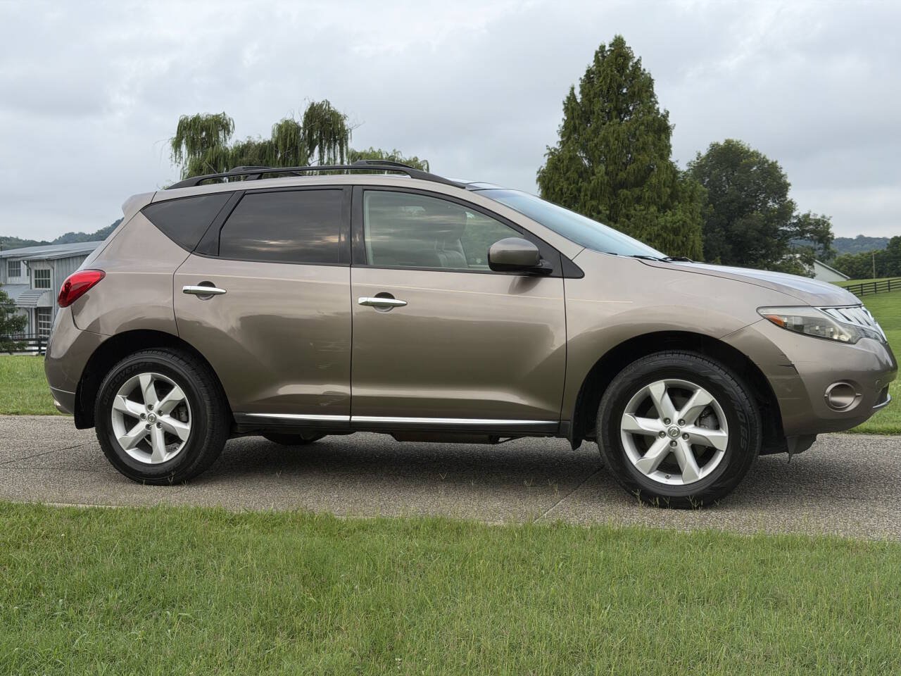 Used 2009 Nissan Murano SL w/ Technology Pkg FWD image 11
