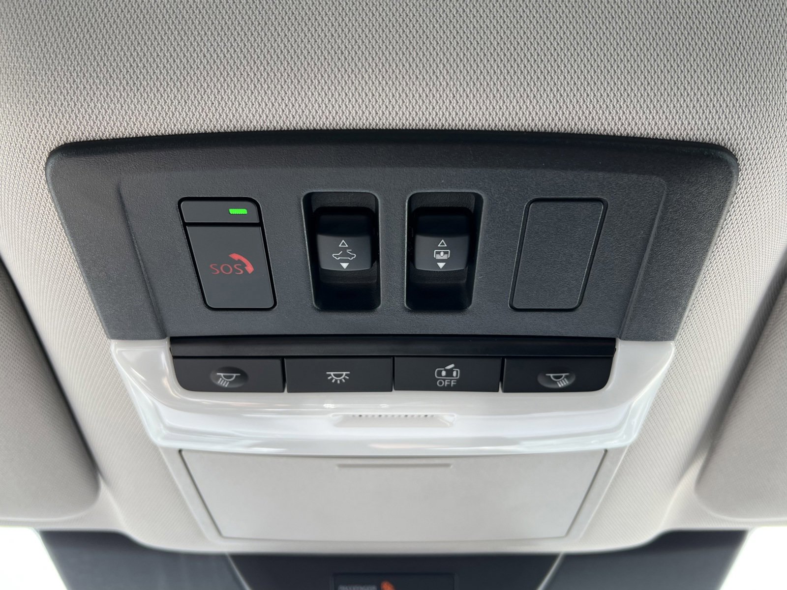 New 2025 Nissan Pathfinder Platinum image 32