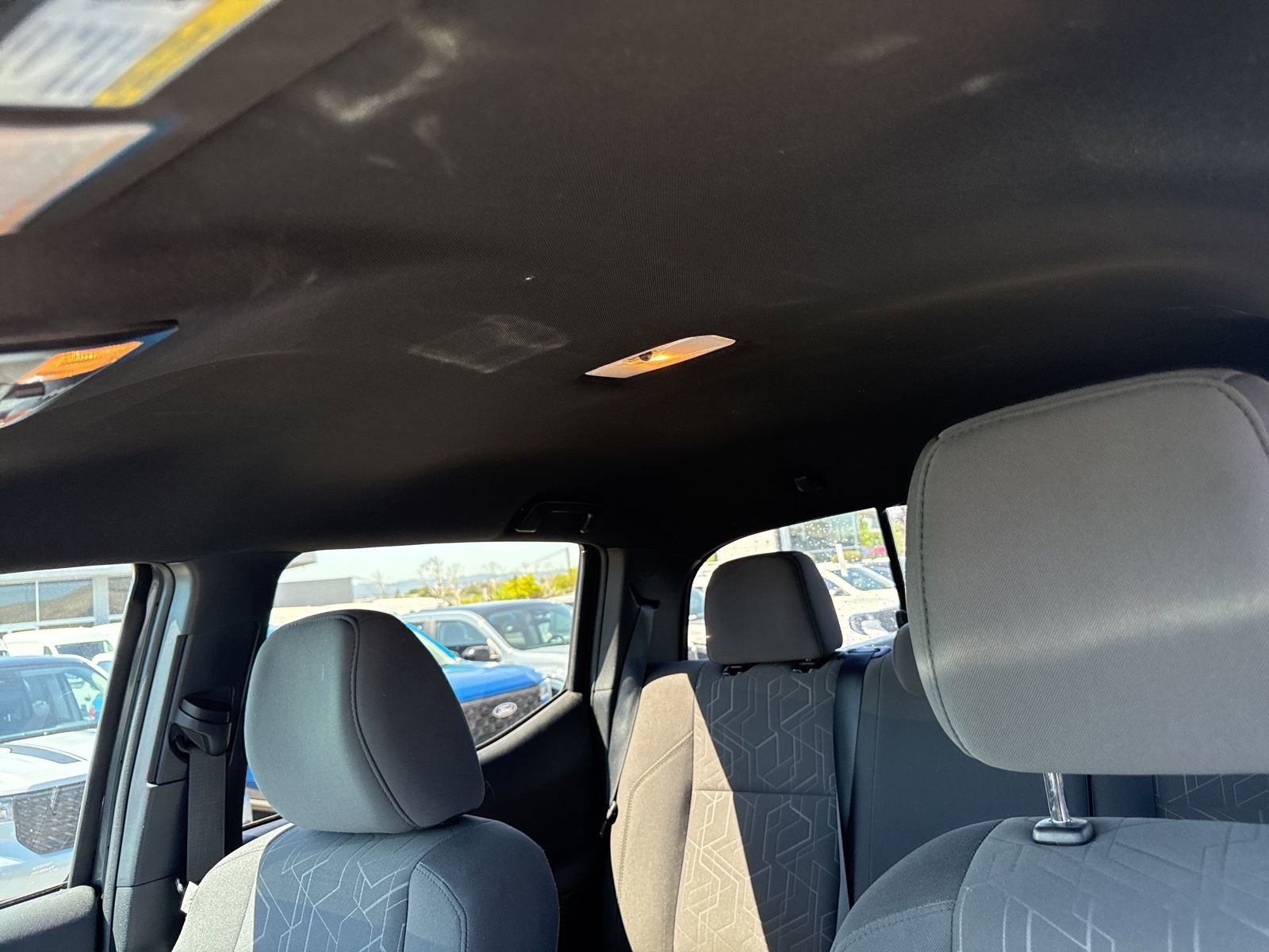 Used 2017 Toyota Tacoma TRD Sport w/ Tow Package (A/T) image 15