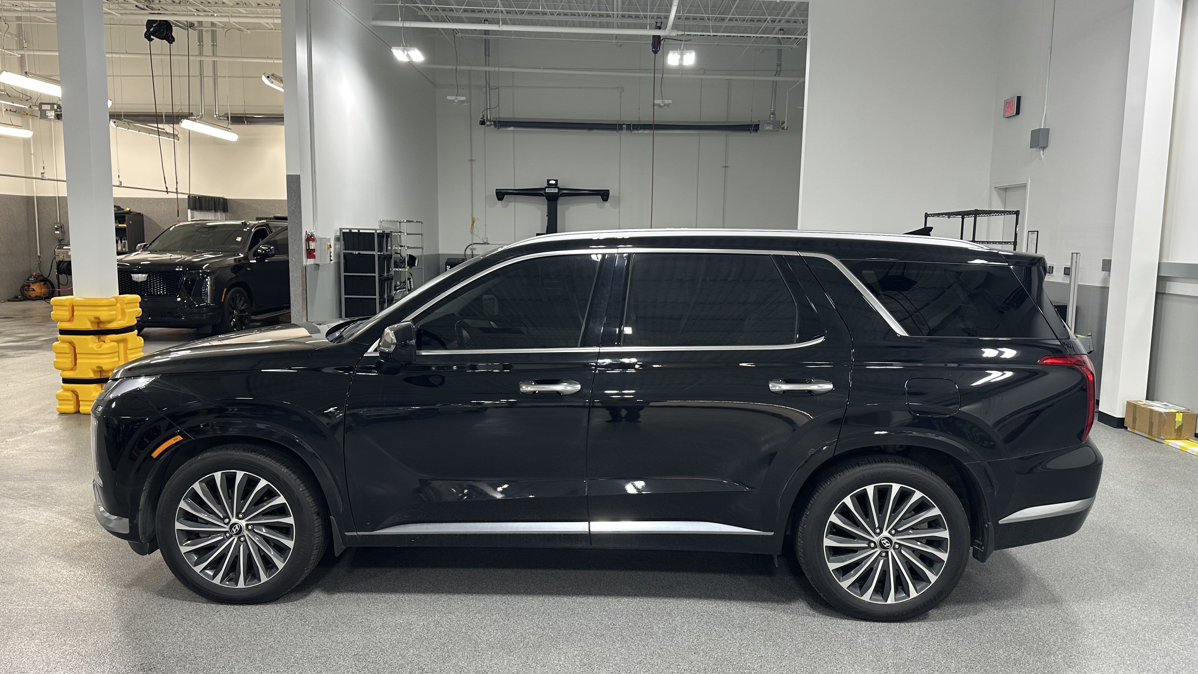 Used 2023 Hyundai Palisade Calligraphy AWD/4WD image 7