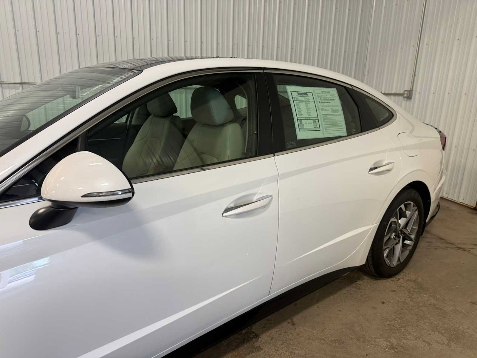 Used 2020 Hyundai Sonata SEL w/ Premium + Sunroof Package FWD image 7