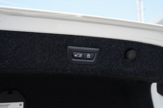 Used 2020 BMW M550i xDrive AWD/4WD image 26