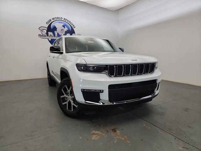 New 2025 Jeep Grand Cherokee L Limited w/ Trailer Tow Package image 4