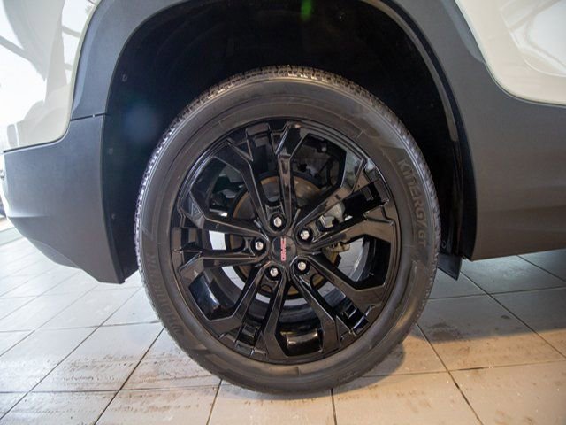 Used 2022 GMC Terrain SLE w/ Driver Convenience Package image 26
