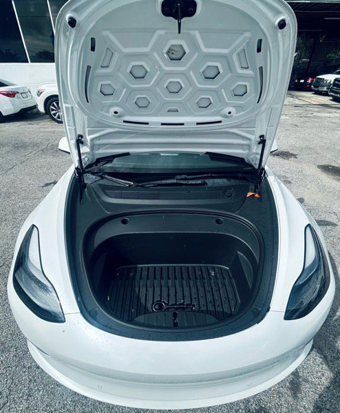 Used 2022 Tesla Model 3 Standard Range image 18