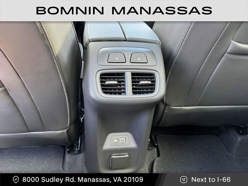 Used 2022 Buick Envision Avenir w/ Technology Package II AWD/4WD image 14