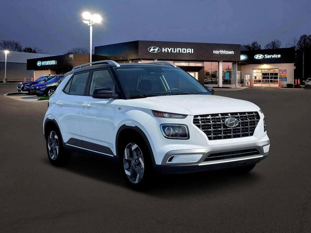 New 2026 Hyundai Venue SEL FWD image 11