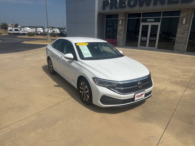 Used 2024 Volkswagen Jetta S image 19