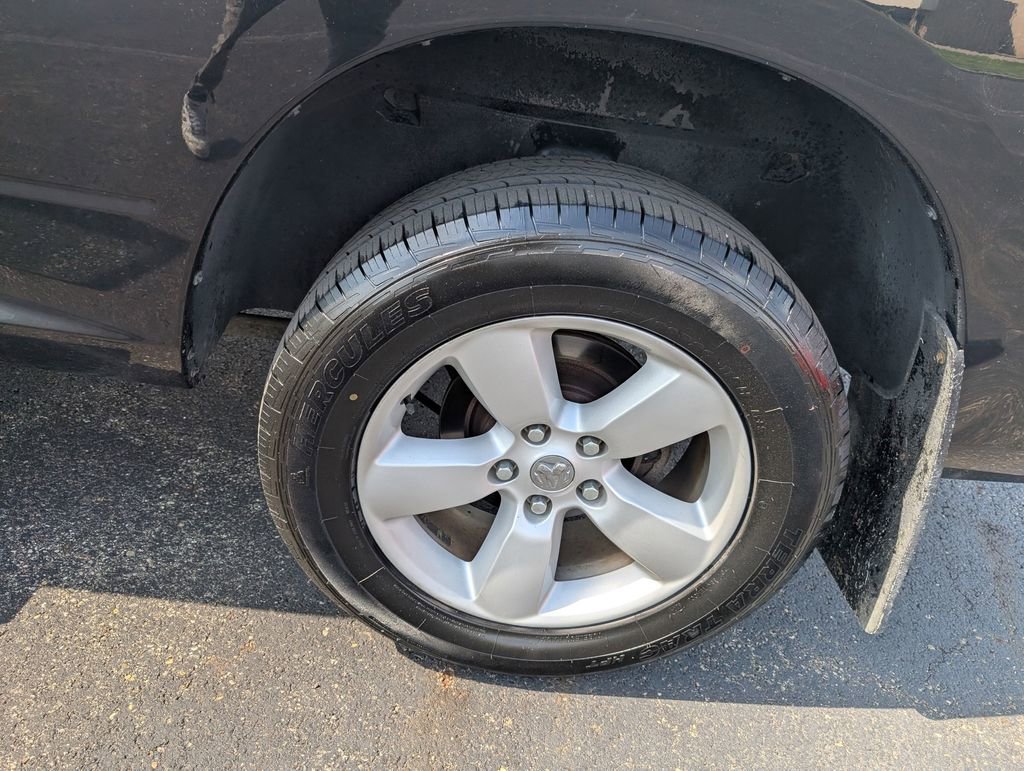 Used 2016 RAM 1500 Classic SLT w/ SLT Plus D￩cor Group AWD/4WD image 25