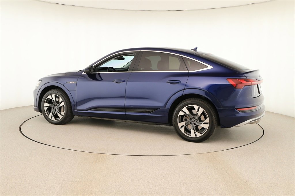 Certified 2022 Audi e-tron Premium image 3