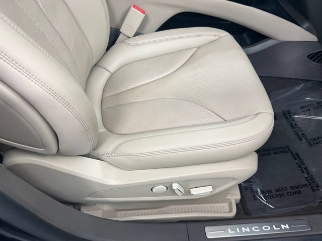 Certified 2023 Lincoln Nautilus Reserve AWD/4WD image 26
