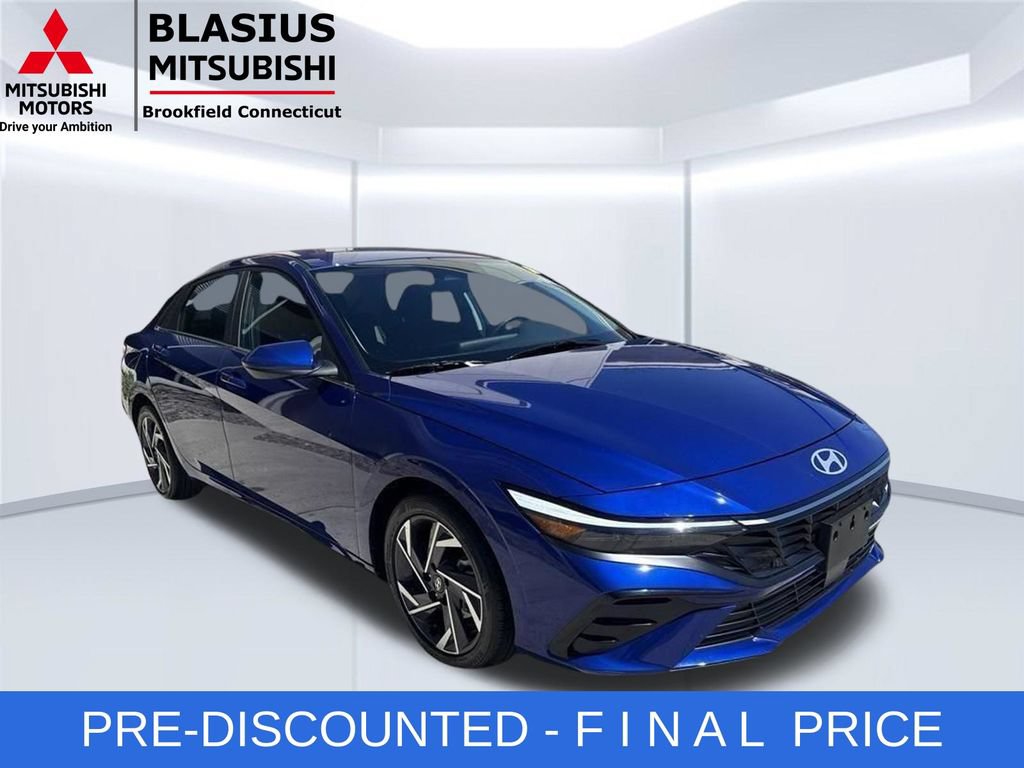 Used 2024 Hyundai Elantra SEL w/ Convenience Package FWD image 1