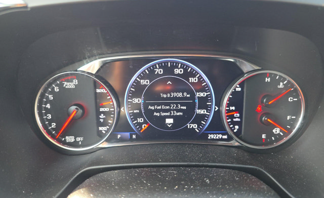 Used 2025 Chevrolet Blazer RS FWD image 4