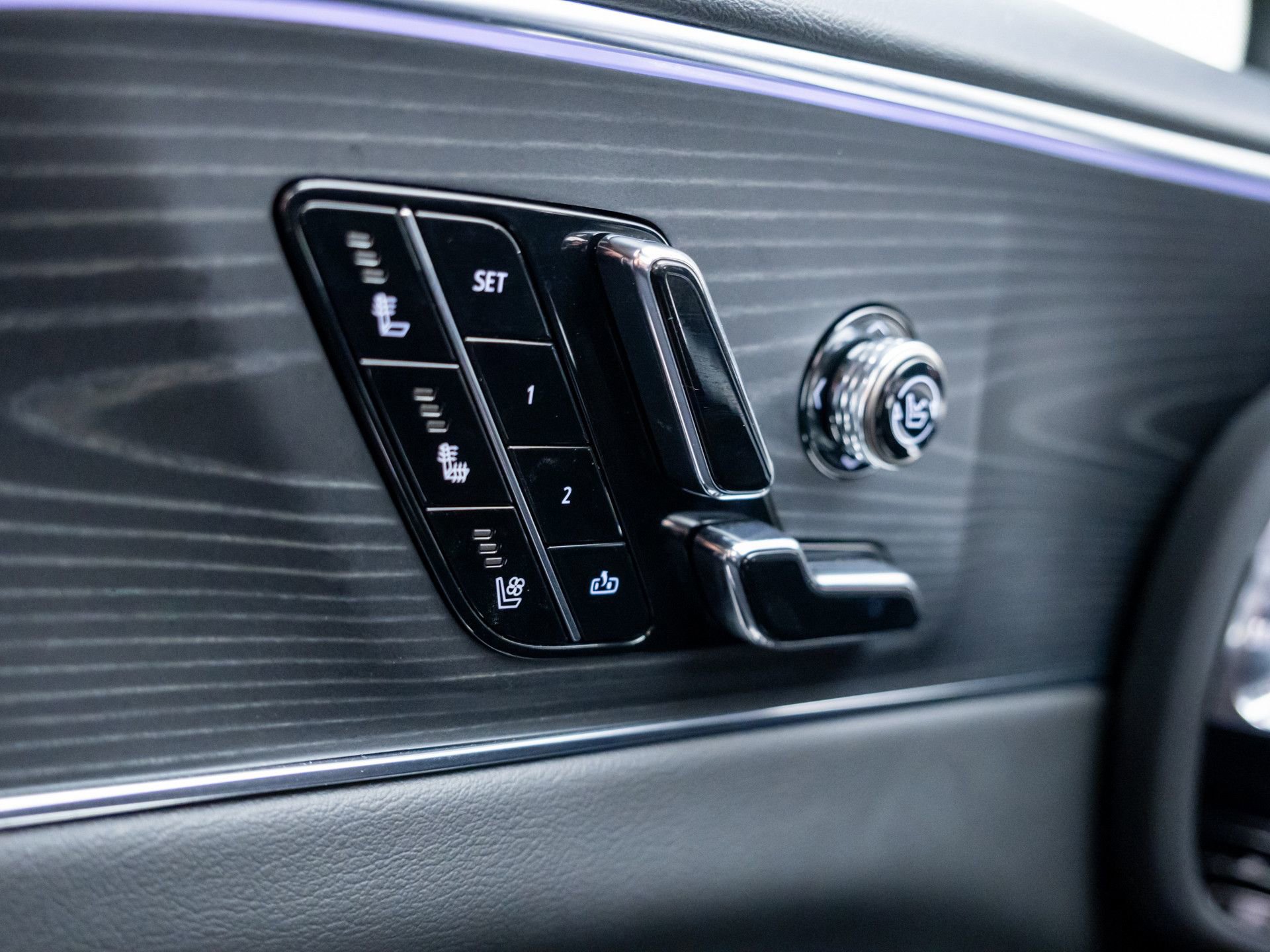 Certified 2025 Cadillac Lyriq Luxury w/ LPO, Floor Liner Package image 37