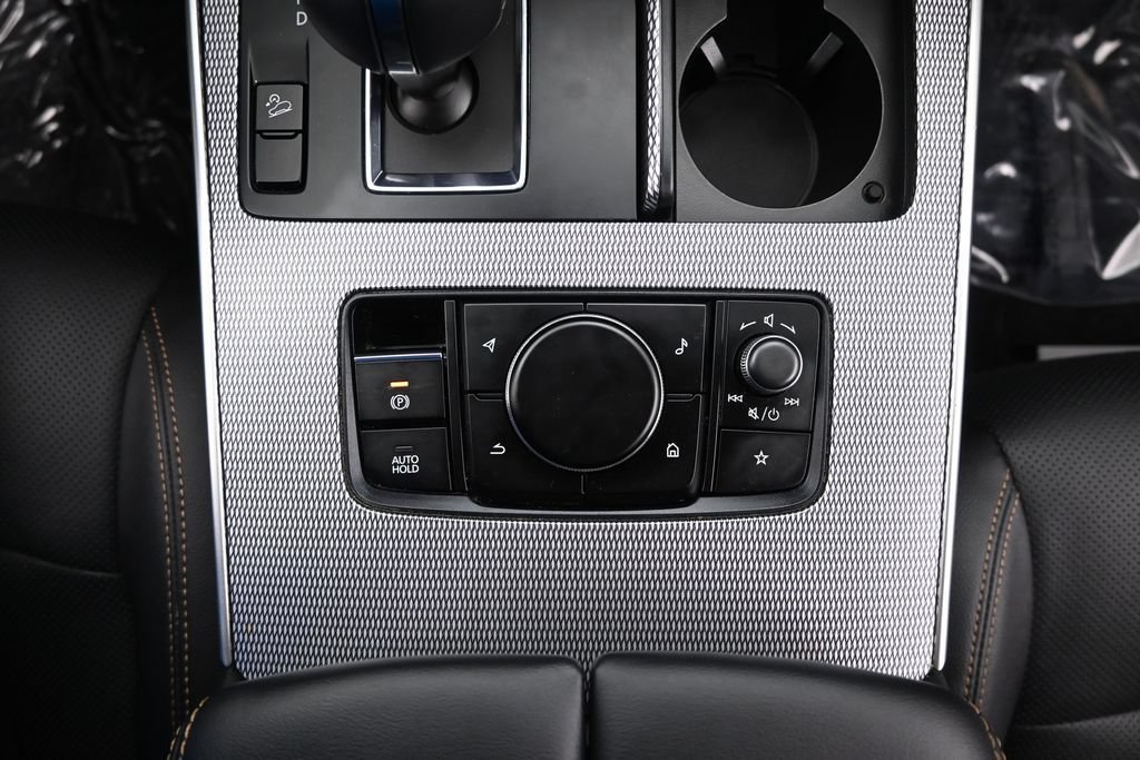 Used 2024 MAZDA CX-90 Plug-In Hybrid w/ Preferred AWD/4WD image 25