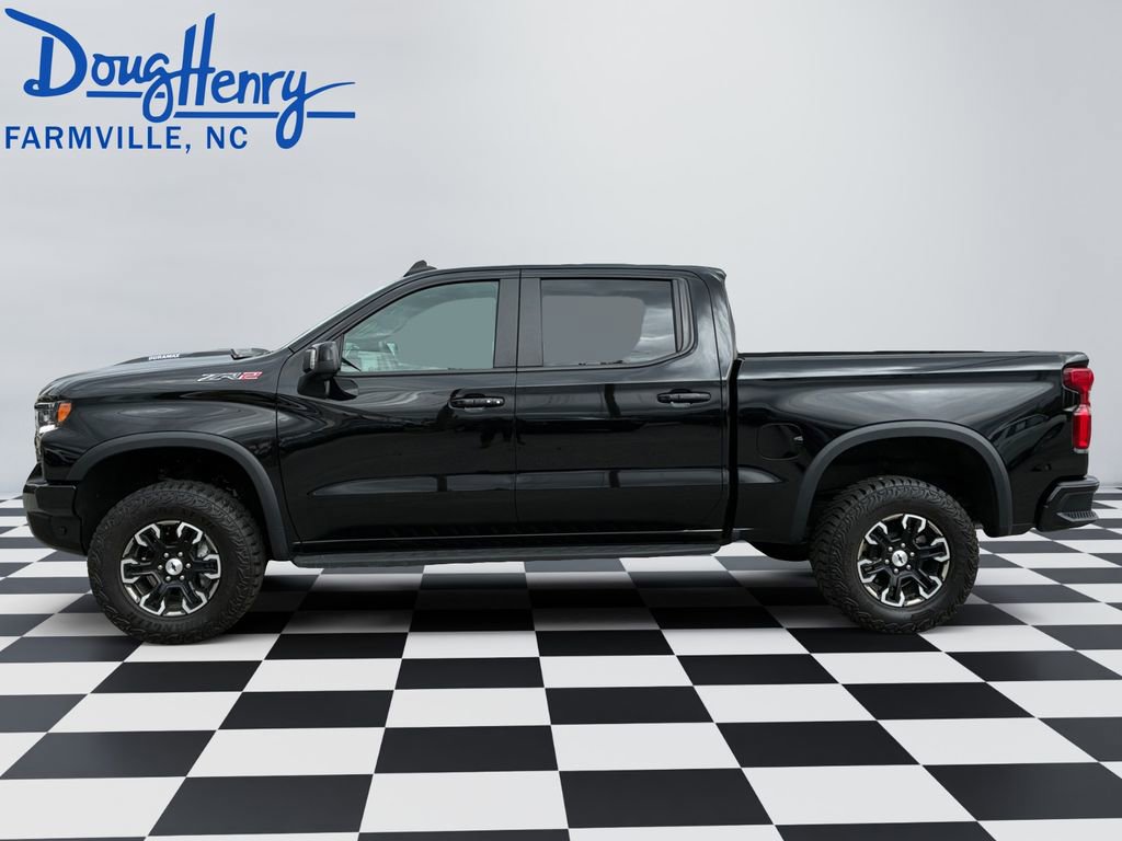 Used 2025 Chevrolet Silverado 1500 ZR2 image 2