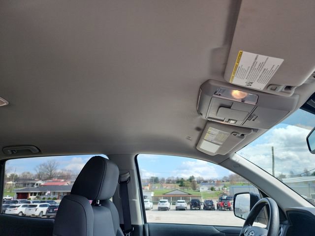 Used 2020 Toyota Tundra SR5 w/ SR5 Convenience Package image 16