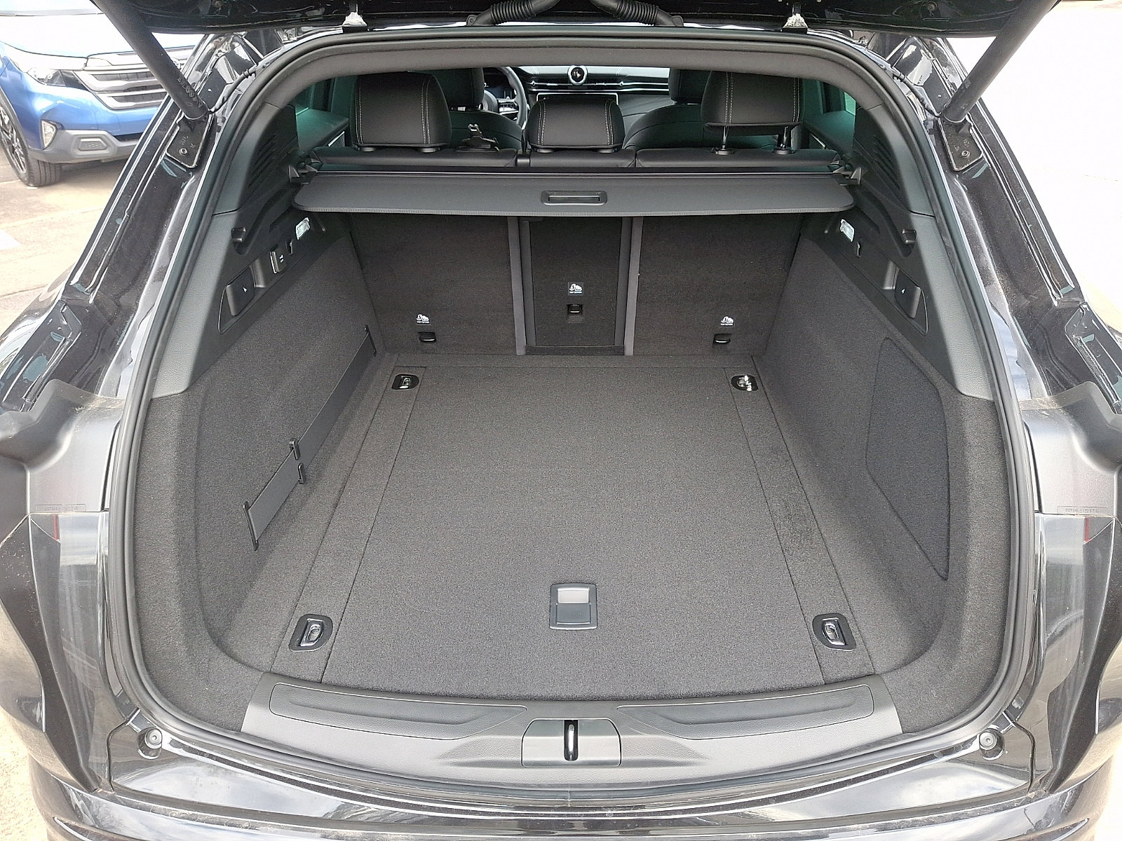 New 2025 Maserati Grecale GT image 19