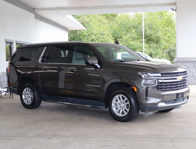 Used 2021 Chevrolet Suburban LT image 8
