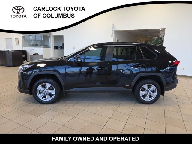Used 2025 Toyota RAV4 XLE w/ Convenience Package AWD/4WD image 1