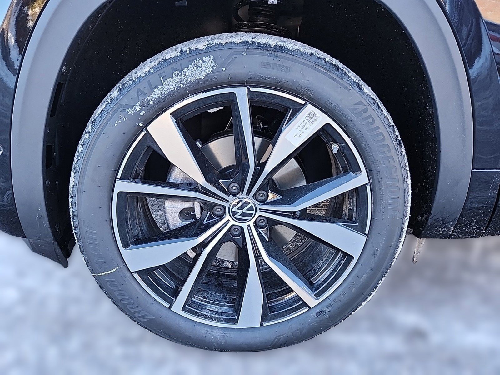 New 2025 Volkswagen Atlas Cross Sport SEL Premium R-Line image 20