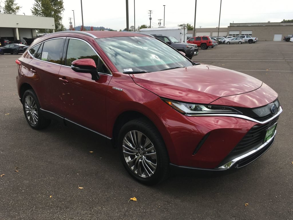Used 2021 Toyota Venza XLE w/ Carpet Mat Package (TMS) AWD/4WD image 9