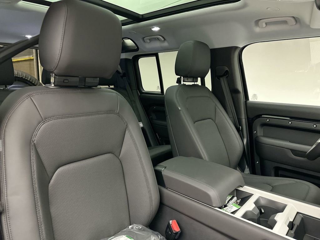 New 2026 Land Rover Defender 110 S image 6