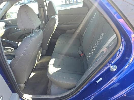 Used 2025 Hyundai Elantra Sport video 2