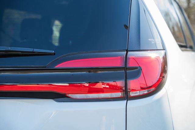 New 2026 Chrysler Pacifica Select image 8