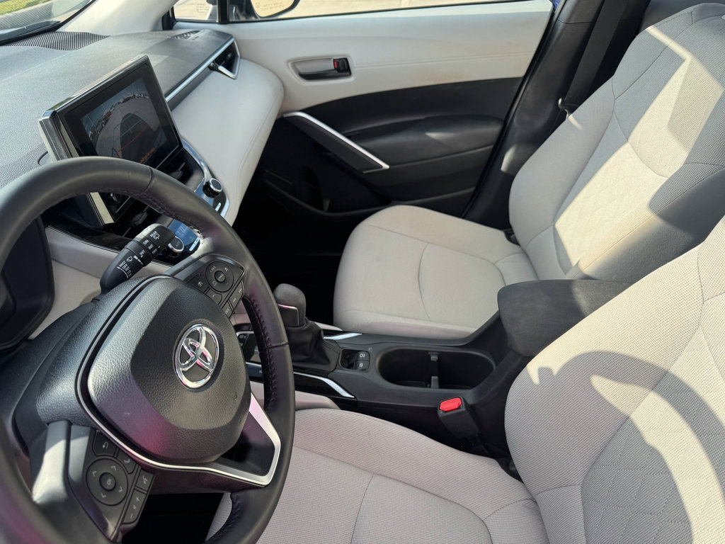 Used 2025 Toyota Corolla Cross LE w/ Moonroof Package FWD image 15