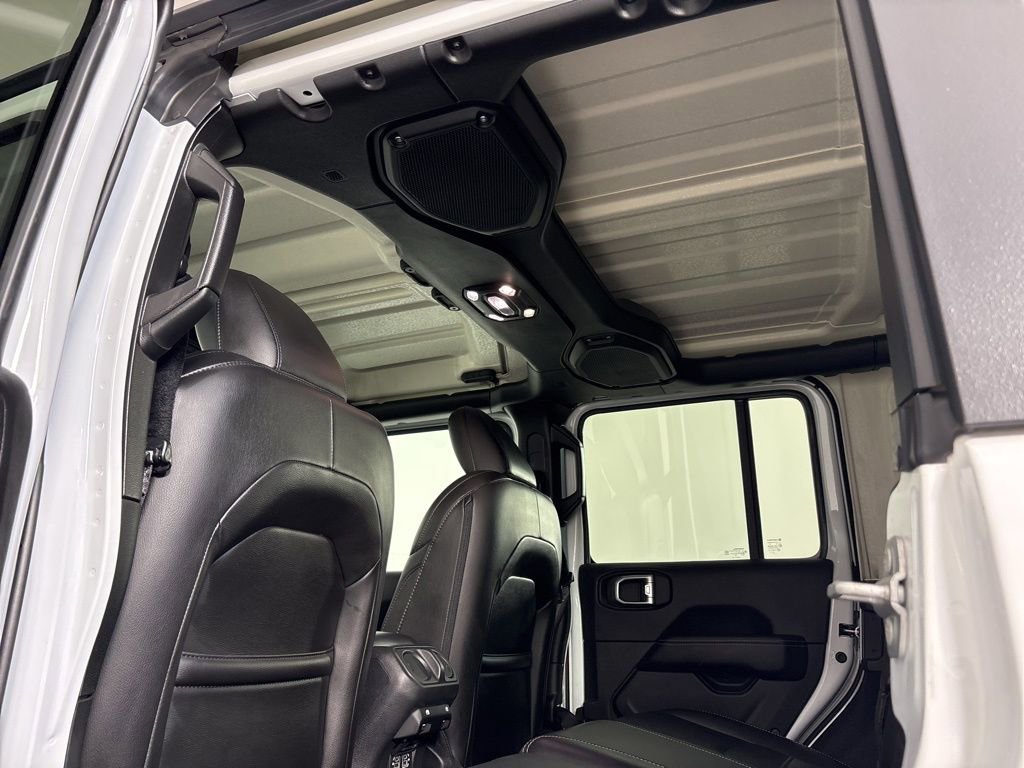 Used 2023 Jeep Wrangler Sahara 4xe image 18