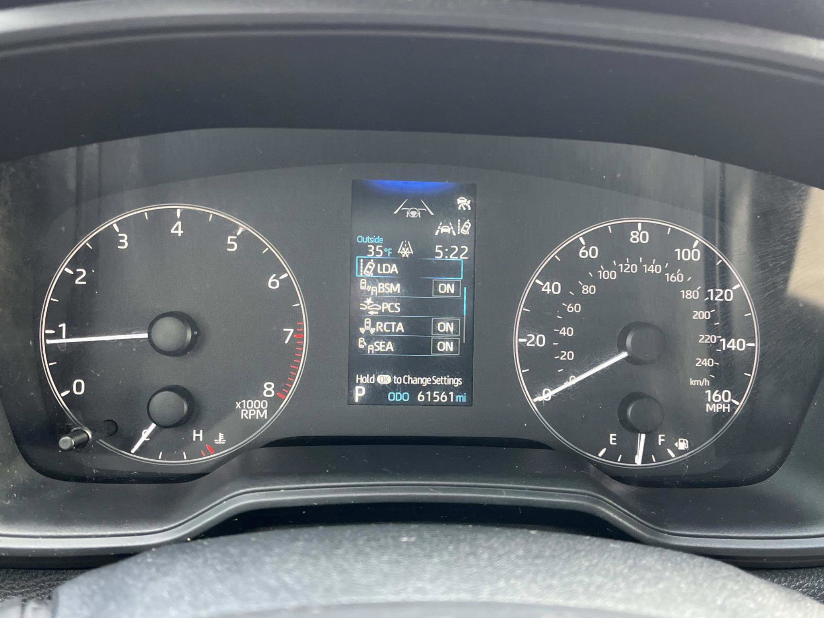 Used 2023 Toyota Corolla Cross LE image 37