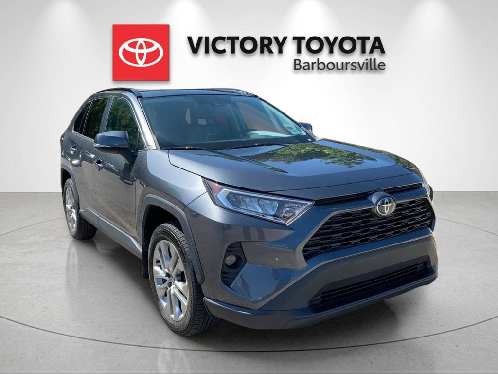Used 2021 Toyota RAV4 XLE Premium AWD/4WD image 5