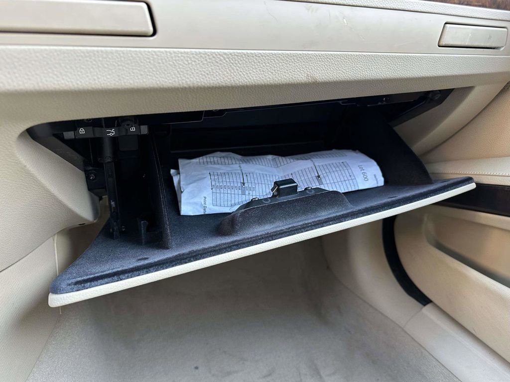 Used 2008 BMW 328xi Sedan image 26