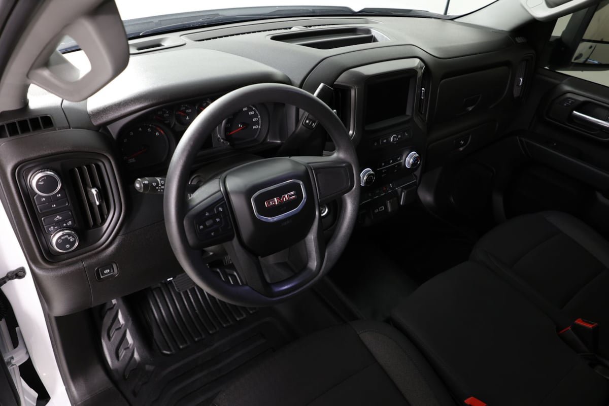 Used 2024 GMC Sierra 2500 Pro w/ Convenience Package AWD/4WD image 18