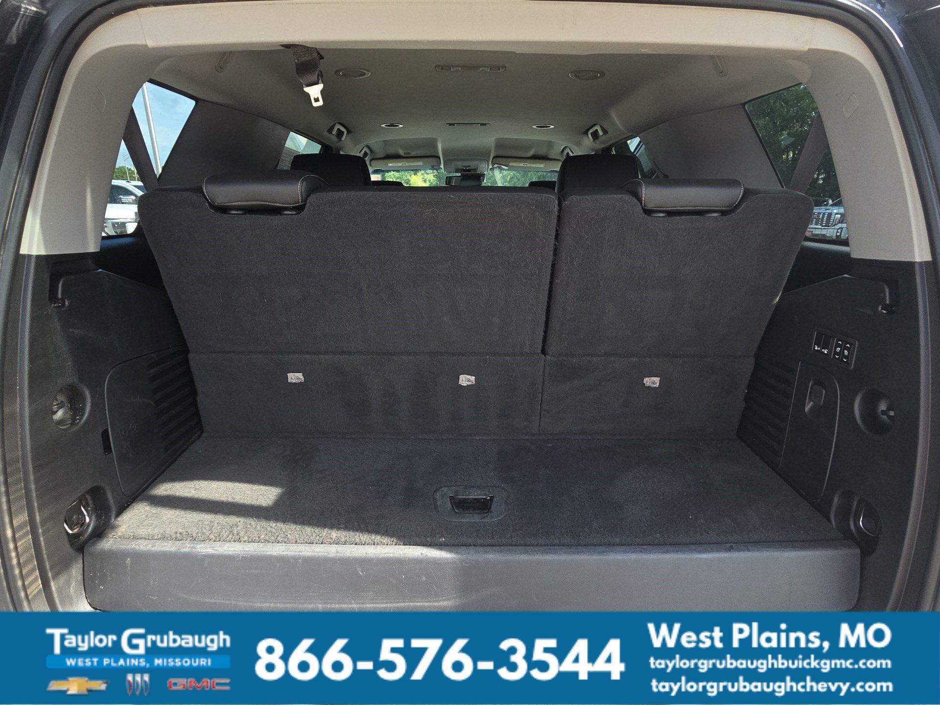 Used 2020 Chevrolet Tahoe Premier AWD/4WD image 33