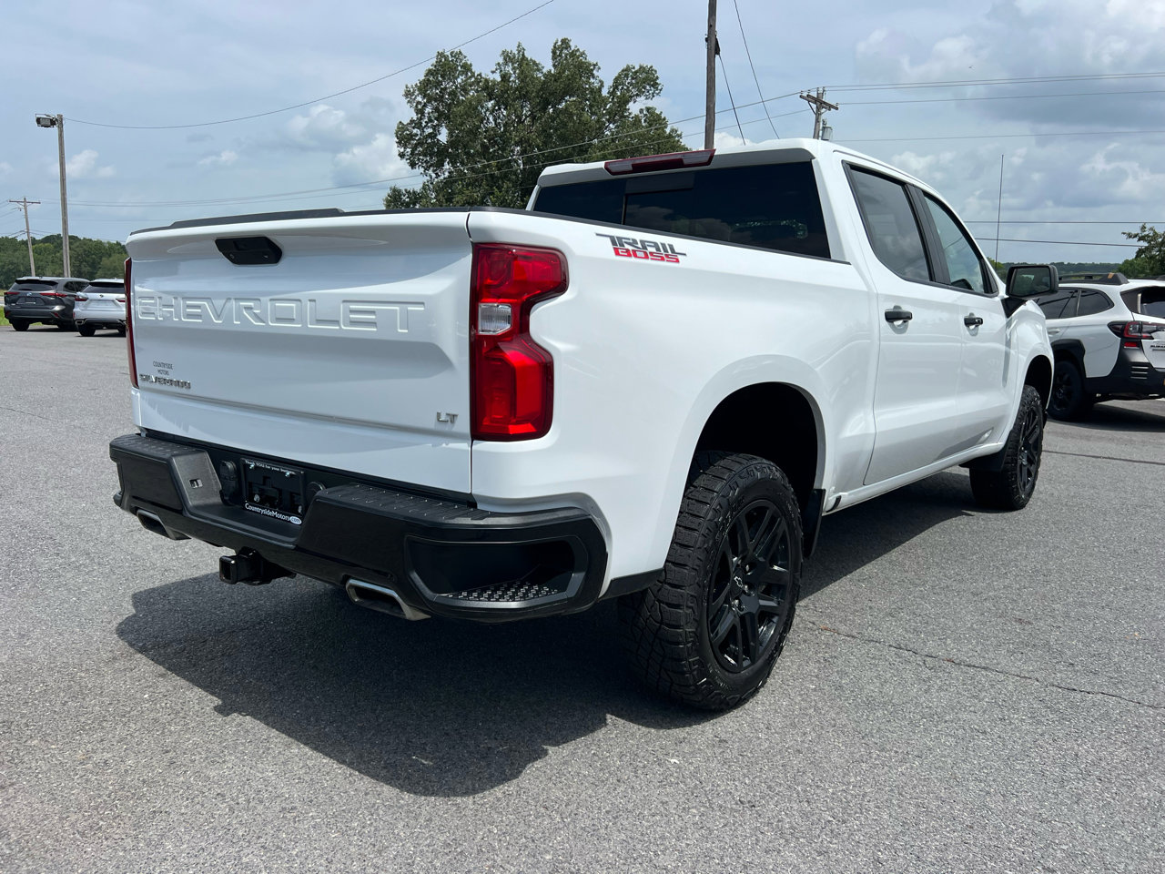 Used 2022 Chevrolet Silverado 1500 LT Trail Boss w/ Convenience Package II AWD/4WD image 7