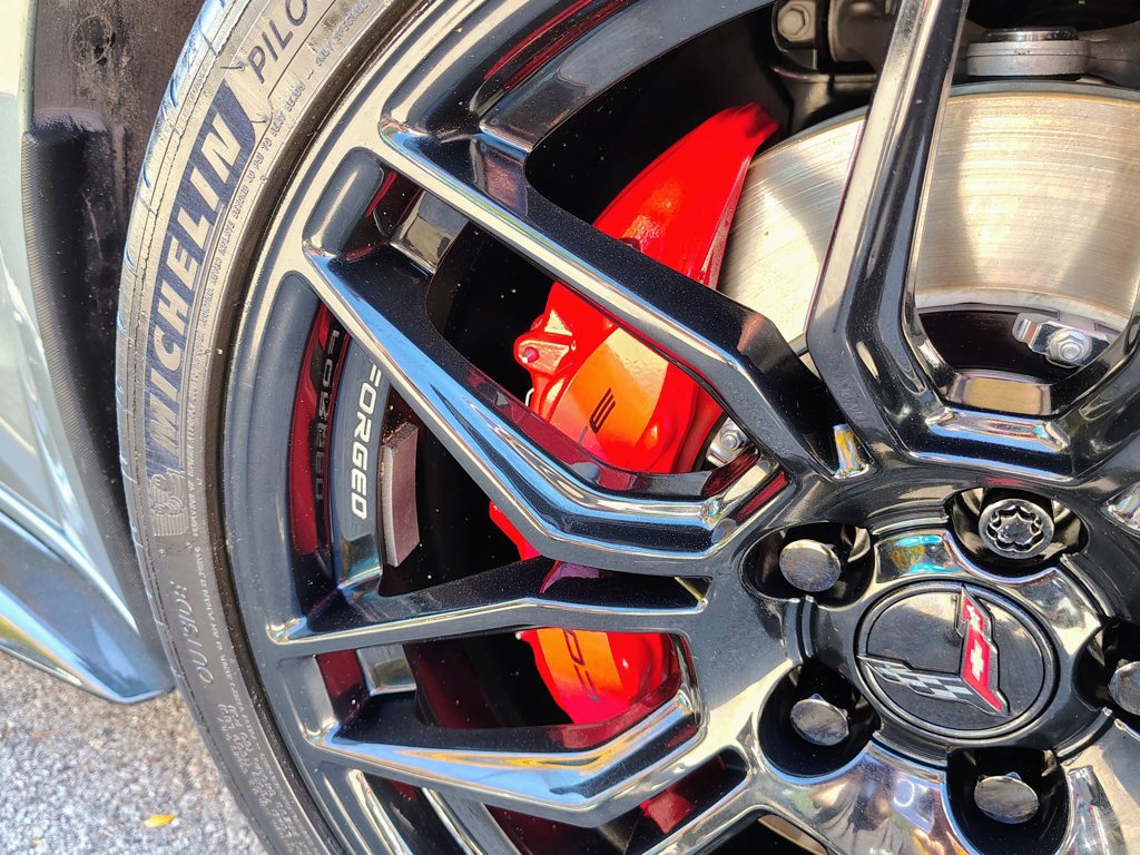 Used 2024 Chevrolet Corvette Z06 RWD image 13