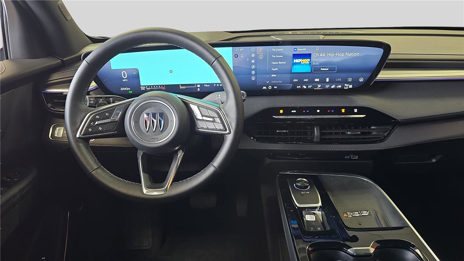 Used 2025 Buick Enclave Preferred image 9