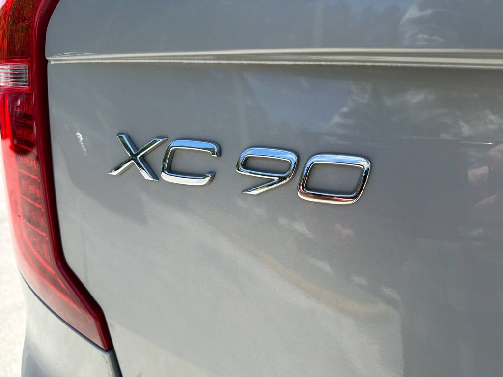 Used 2023 Volvo XC90 B5 Plus w/ Protection Package Premier AWD/4WD image 9