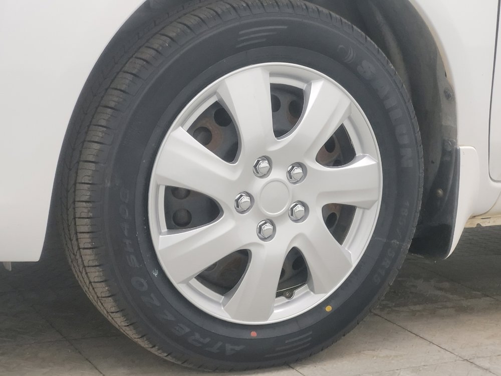 Used 2018 Nissan Versa S Plus image 31