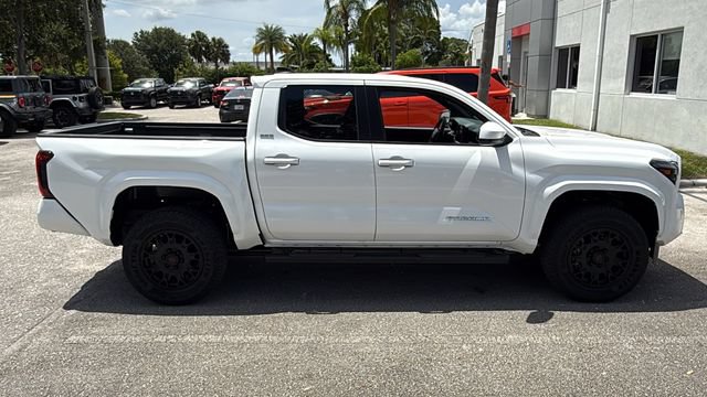 Used 2026 Toyota Tacoma SR5 RWD image 9
