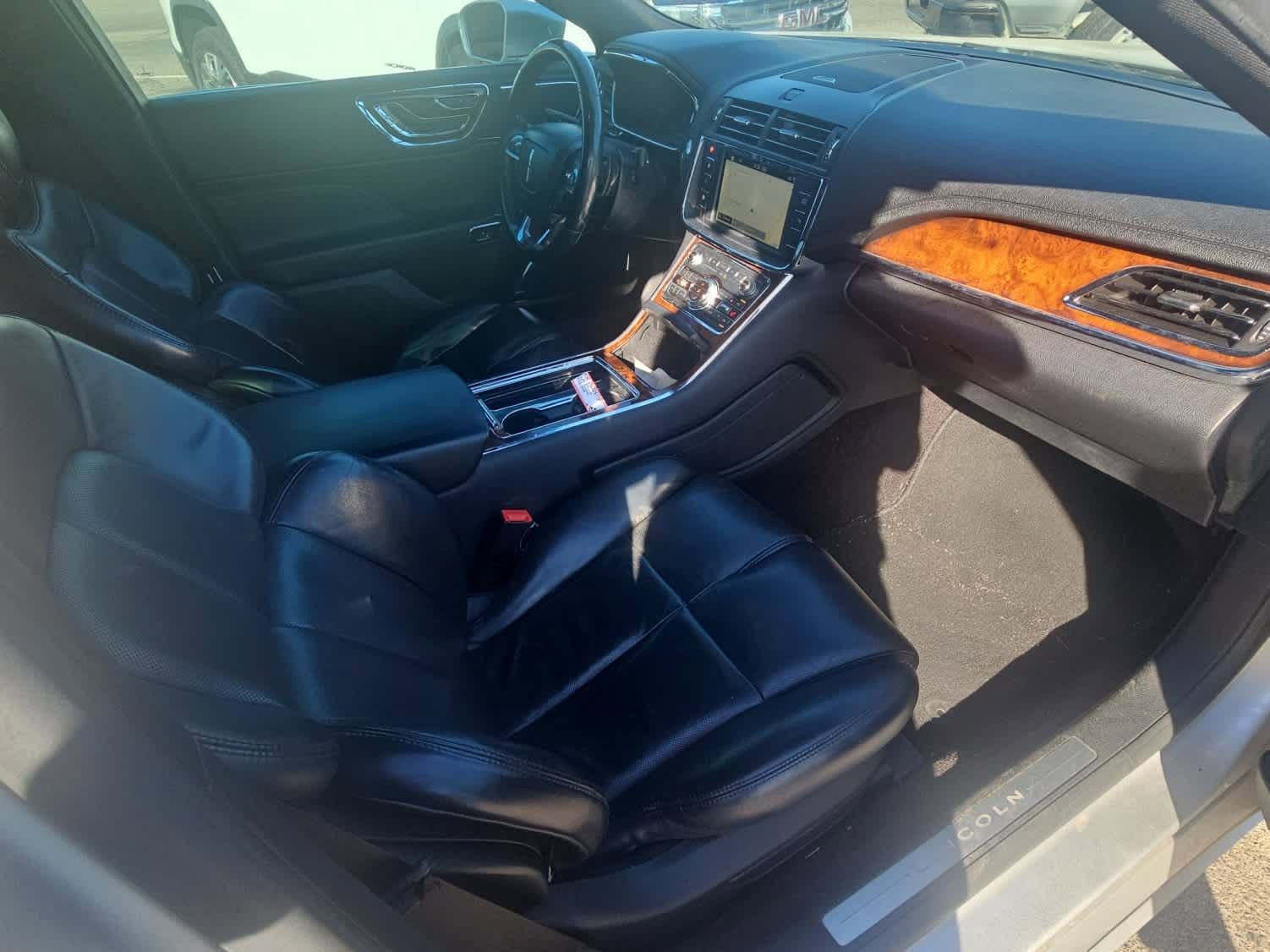 Used 2018 Lincoln Continental Select FWD image 13
