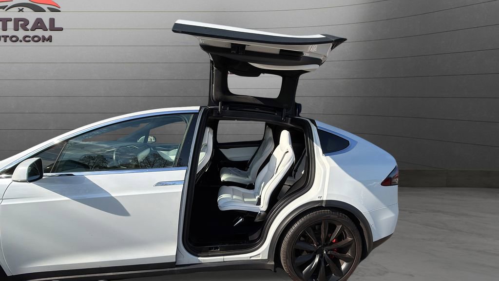 Used 2016 Tesla Model X Performance AWD/4WD image 28