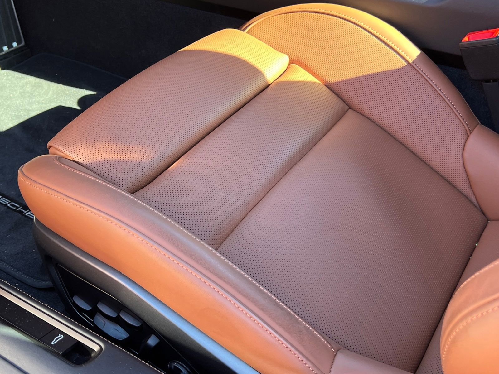 Certified 2026 Porsche 911 Targa 4 GTS image 28