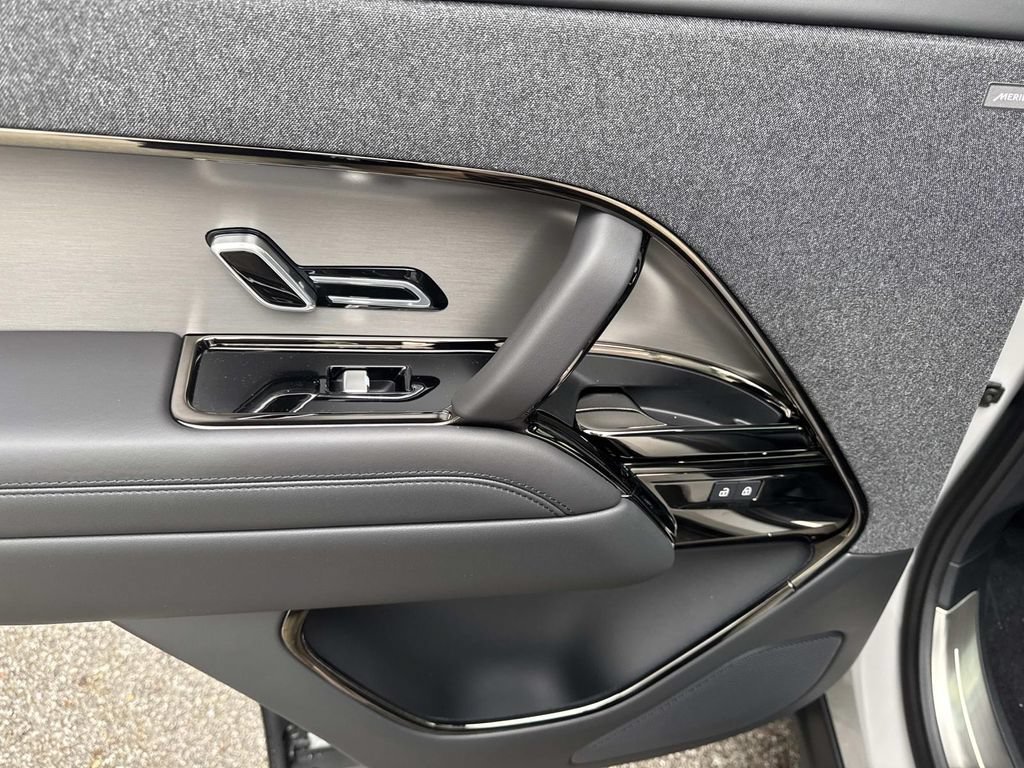 New 2026 Land Rover Range Rover Sport Dynamic SE AWD/4WD image 13