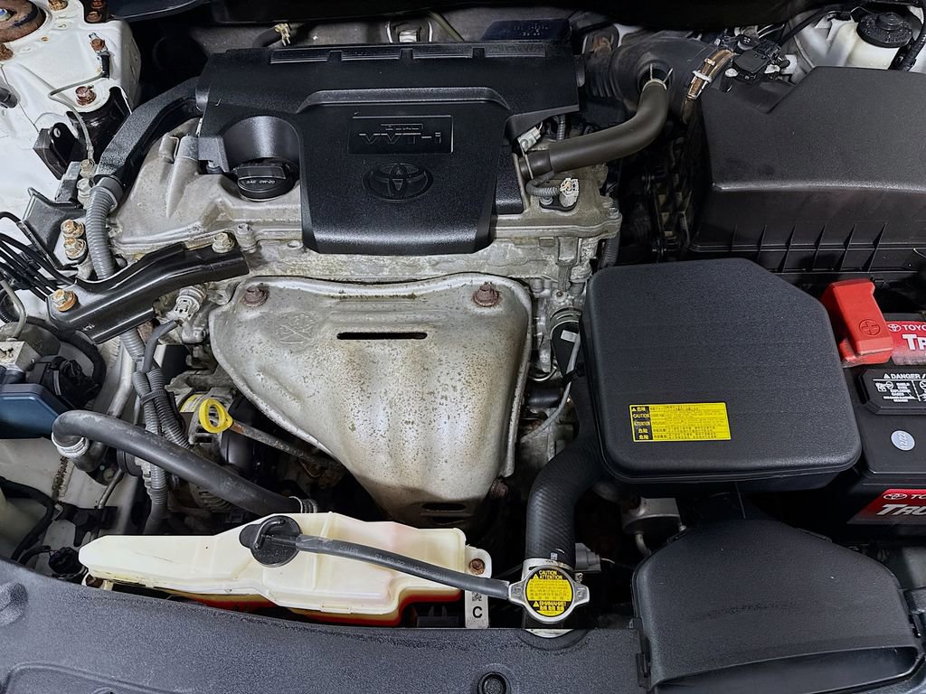 Used 2014 Toyota Camry LE FWD image 29