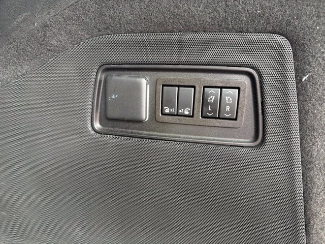 Certified 2023 Cadillac Escalade Sport w/ LPO, ONYX Package AWD/4WD image 32