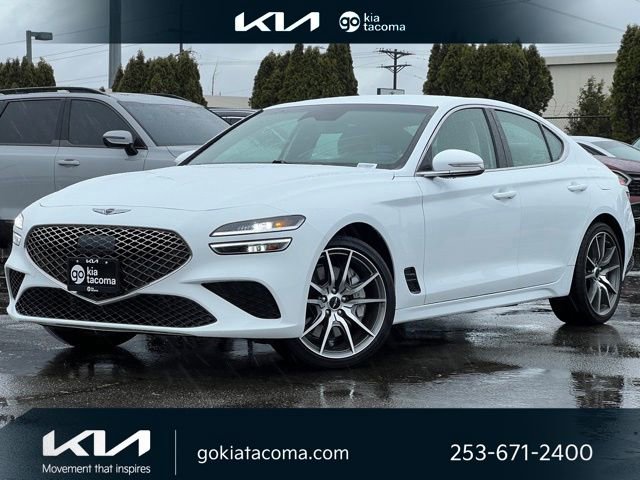 Used 2025 Genesis G70 2.5T image 1